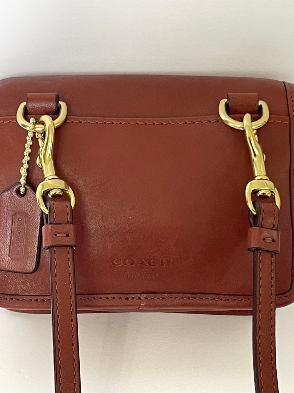 Coach Legacy Leather Mini Turnlock Crossbody | Pouch | Clutch - Picture 4 of 11